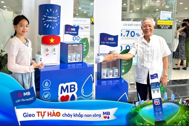 &ldquo;C&acirc;y Y&ecirc;u Nước&rdquo; MB phủ xanh c&aacute;c chi nh&aacute;nh MB: Gieo tự h&agrave;o chảy khắp non s&ocirc;ng - Ảnh 4.
